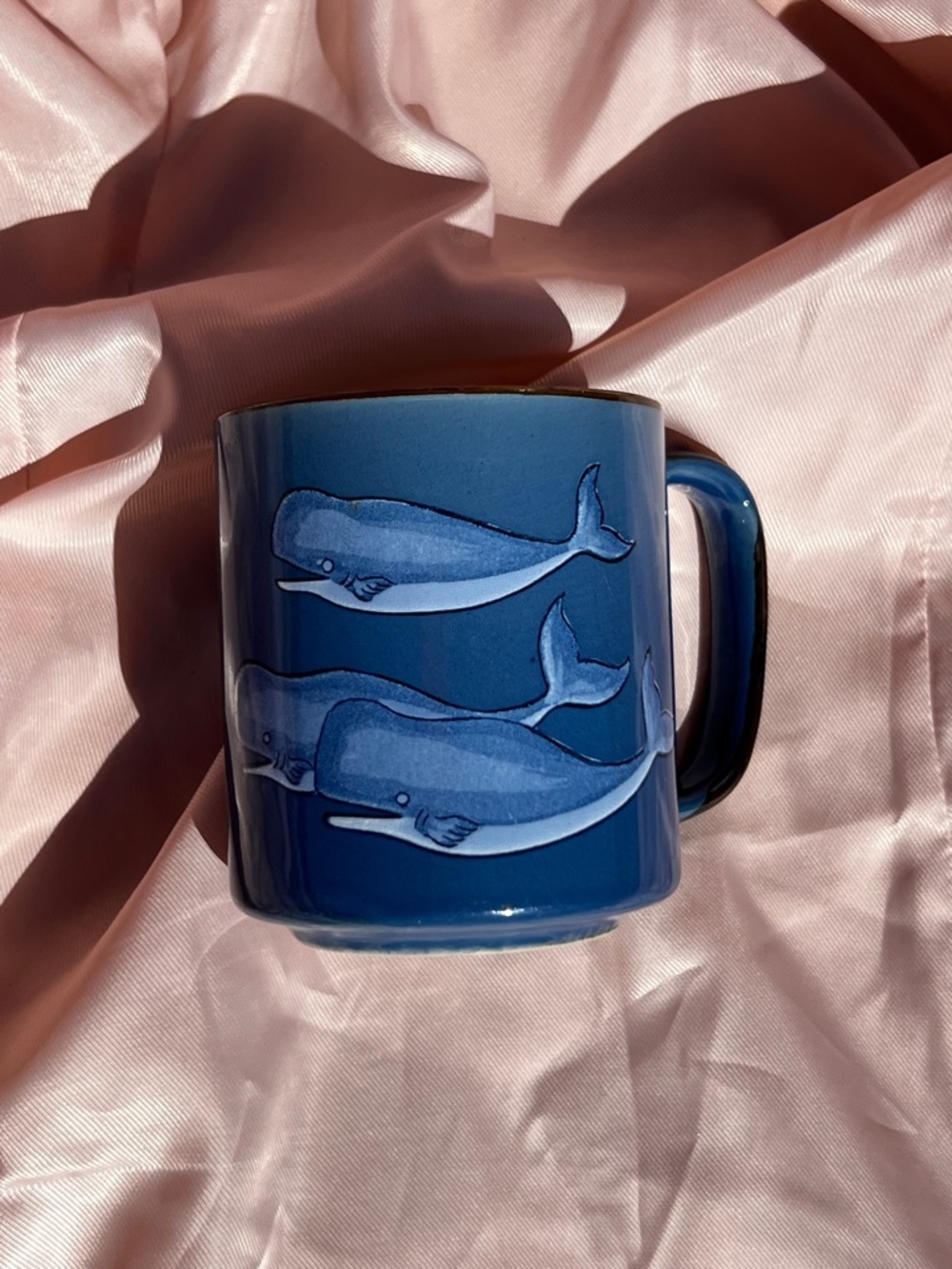 OTAGIRI BLUE WHALE MUG, HAND CRAFTED JAPAN VINTAGE COLLECTIBLE BLUES AND BROWNS
